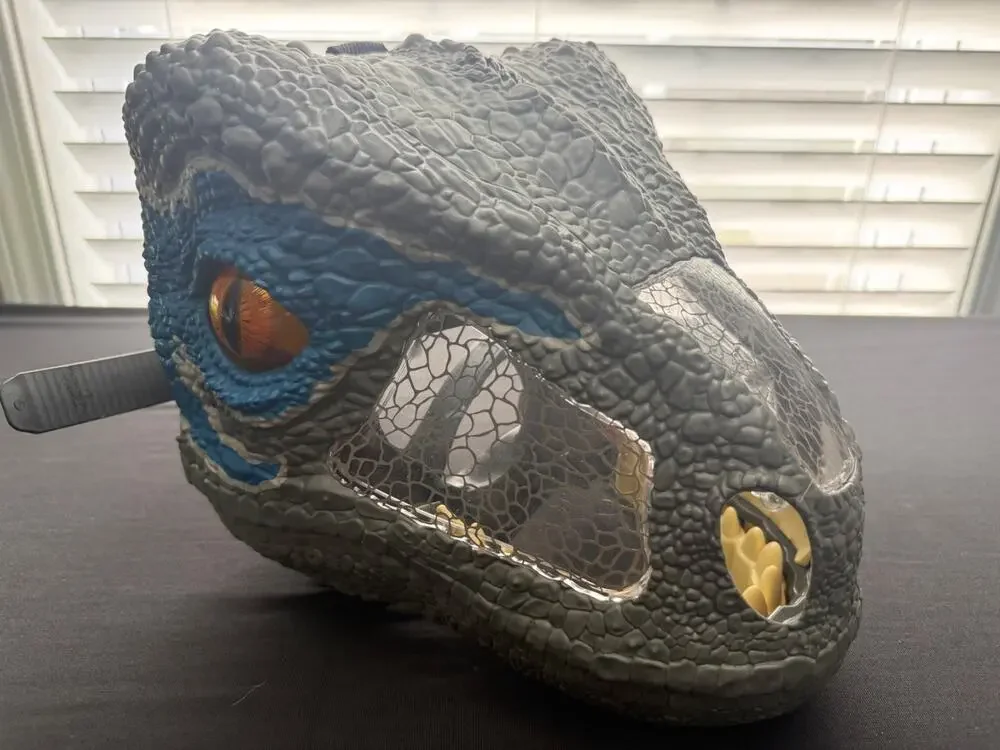 Universal Studios Velociraptor Chomp N Roar Mask MATTEL